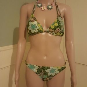 Gippsy Swim Bikini set!! Beautiful 💕